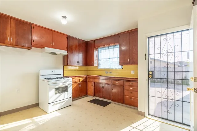 $989,000 | 1824 Marine Avenue, Gardena, CA 90249