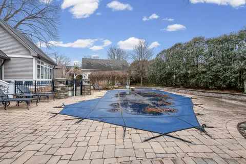 $1,800,000 | 135 West Lake Street, Barrington, IL 60010