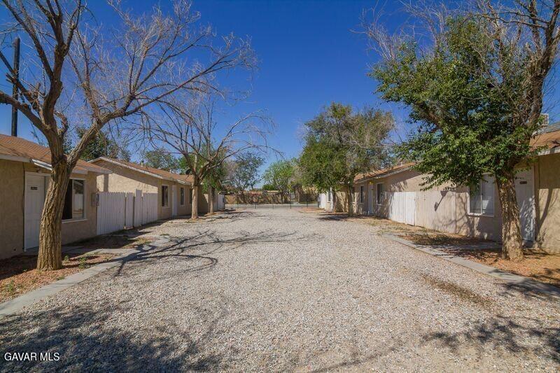 2618 Desert Street, Unit 11 Rosamond, CA 93560 - Photo 3 of 8 a view of a out door space area