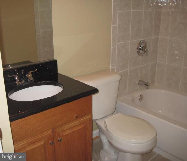 5918 Hanover Avenue Springfield, VA 22150 - Photo 17 of 30 Bath #2