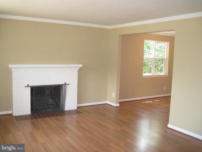 5918 Hanover Avenue Springfield, VA 22150 - Photo 5 of 30 Living Room #3