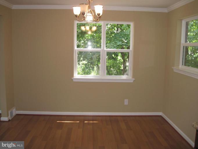 5918 Hanover Avenue Springfield, VA 22150 - Photo 7 of 30 Dining Room #2