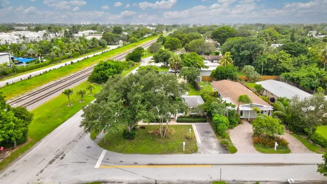 $749,000 | 272 Northeast 13th Street, Delray Beach, FL 33444
