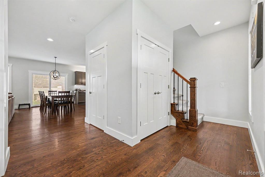 1660 Winthrop Road Bloomfield Hills, MI 48302 - Photo 6 of 38