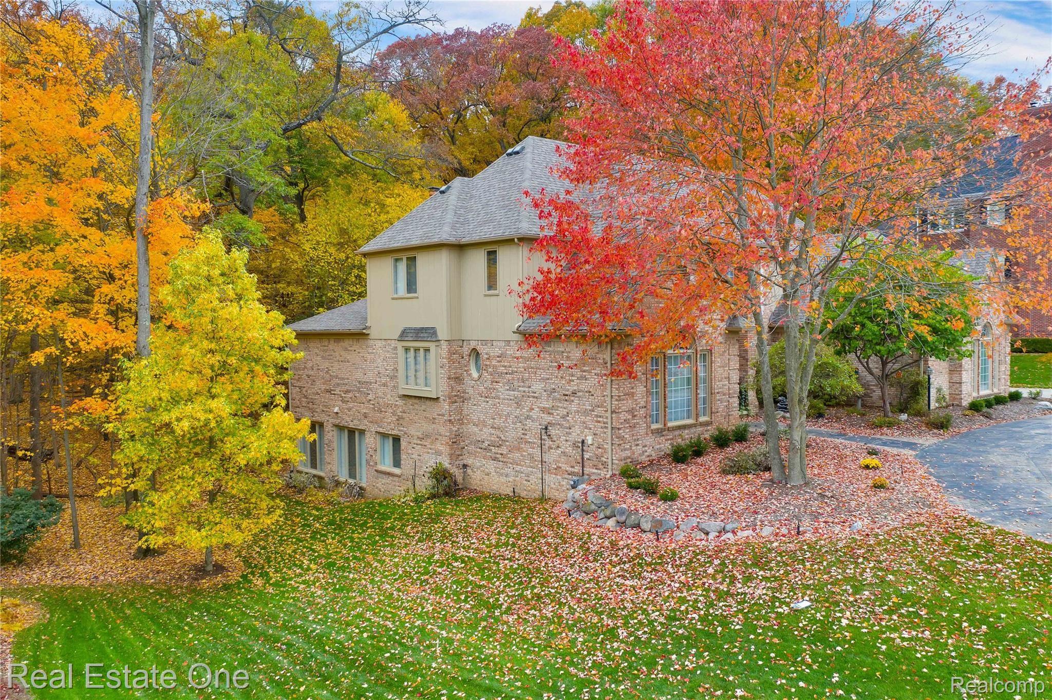 1601 Scenic Hollow Rochester, MI 48306 - Photo 51 of 57 DJI_0769.jpg