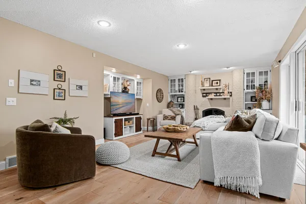 $645,000 | 17730 Kettering Trail, Lakeville, MN 55044