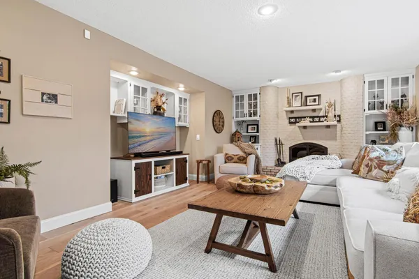 $645,000 | 17730 Kettering Trail, Lakeville, MN 55044