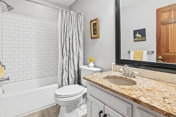 $645,000 | 17730 Kettering Trail, Lakeville, MN 55044