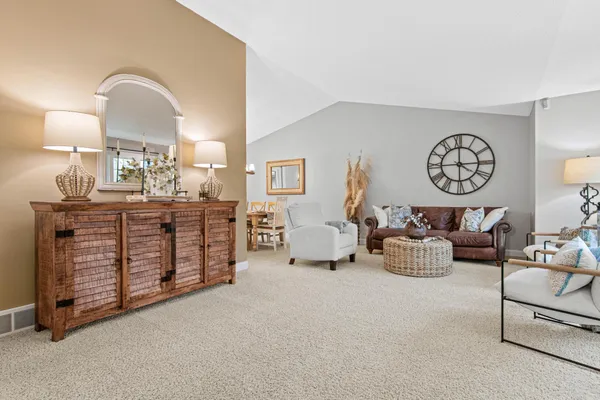 $645,000 | 17730 Kettering Trail, Lakeville, MN 55044