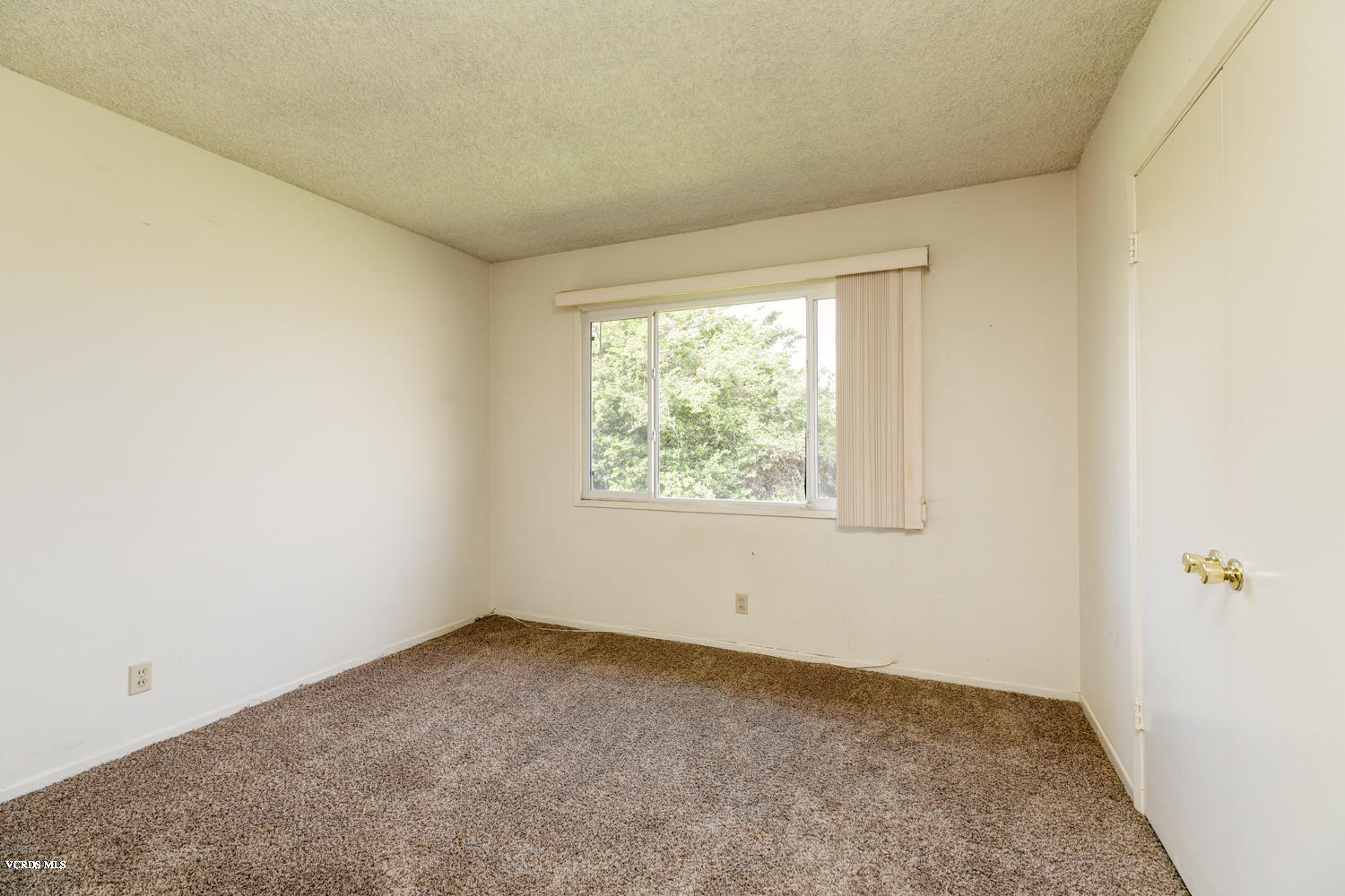 1801 Rialto Street Oxnard, CA 93035 - Photo 14 of 19 TwoFishDigital_1801Rialto-16