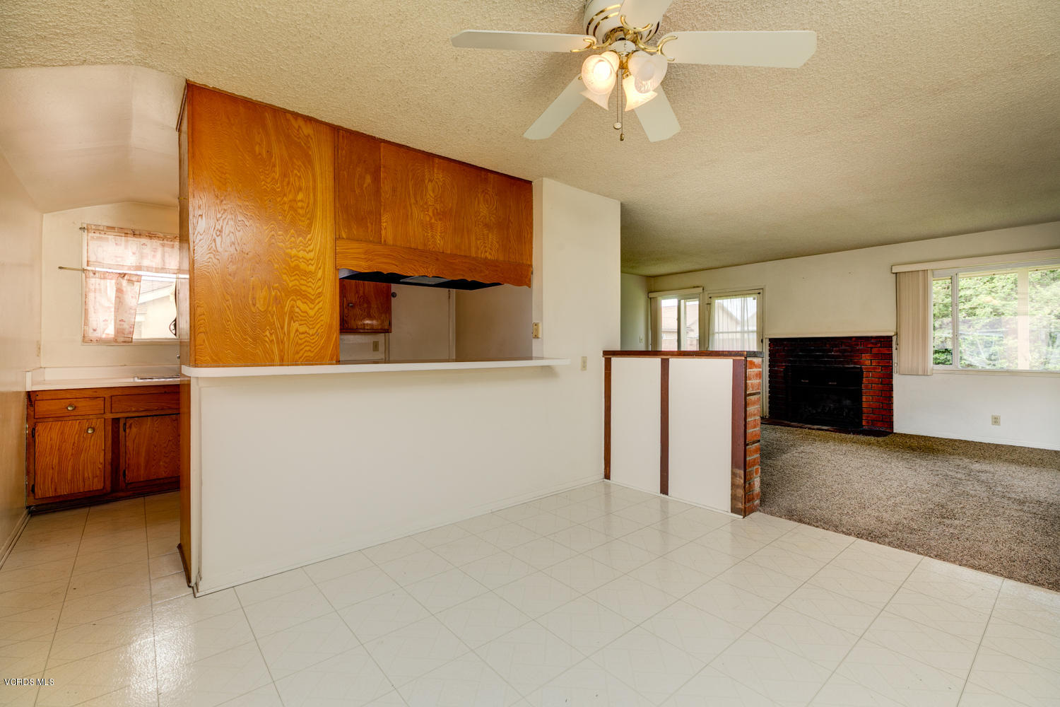 1801 Rialto Street Oxnard, CA 93035 - Photo 8 of 19 TwoFishDigital_1801Rialto-10