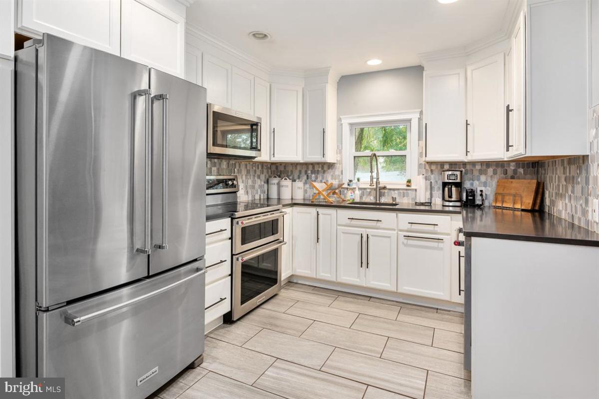 2 Butternut Road Riva, MD 21140 - Photo 1 of 32 gorgeous updated kitchen