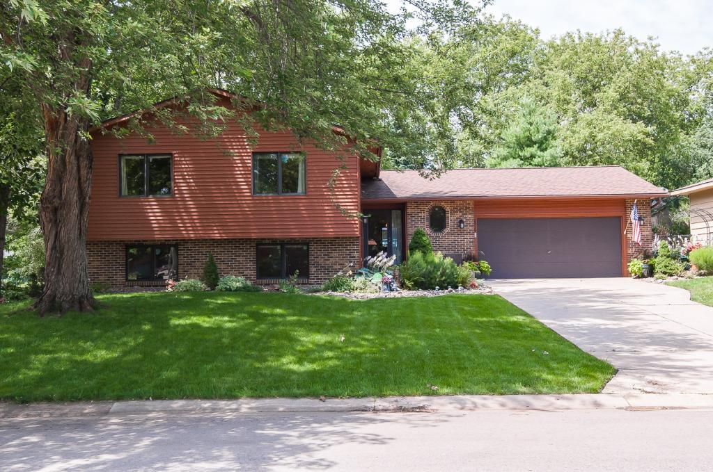 2319 2nd Avenue Southwest Rochester, MN 55902 - Photo 1 of 1