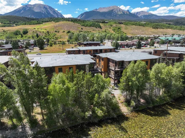 $899,000 | 1080 Blue River Parkway, Unit 203, Silverthorne, CO 80498