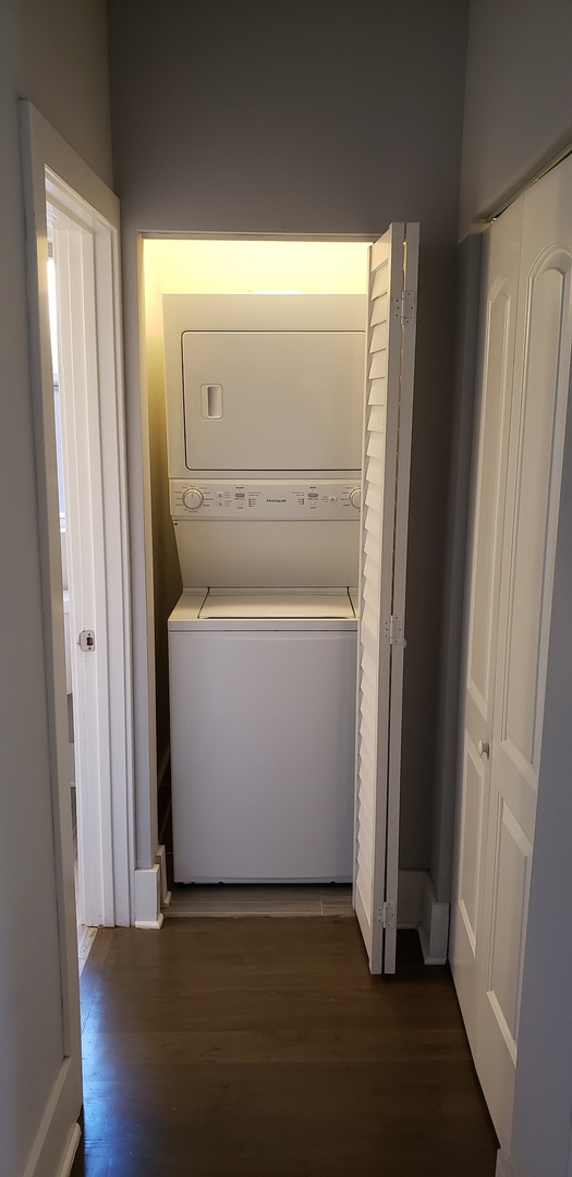 2030 West 21st Street Chicago, IL 60608 - Photo 12 of 19 a view of a hallway with washer and dryer