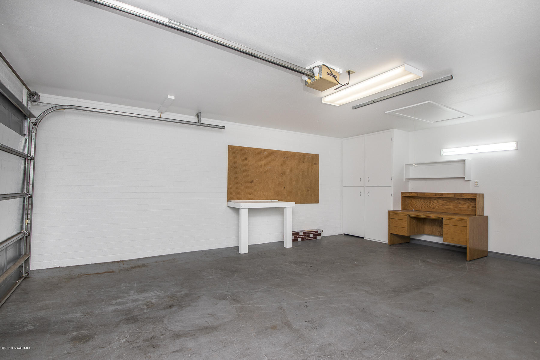 2229 East Lockett Road Flagstaff, AZ 86004 - Photo 14 of 17 21_Garage