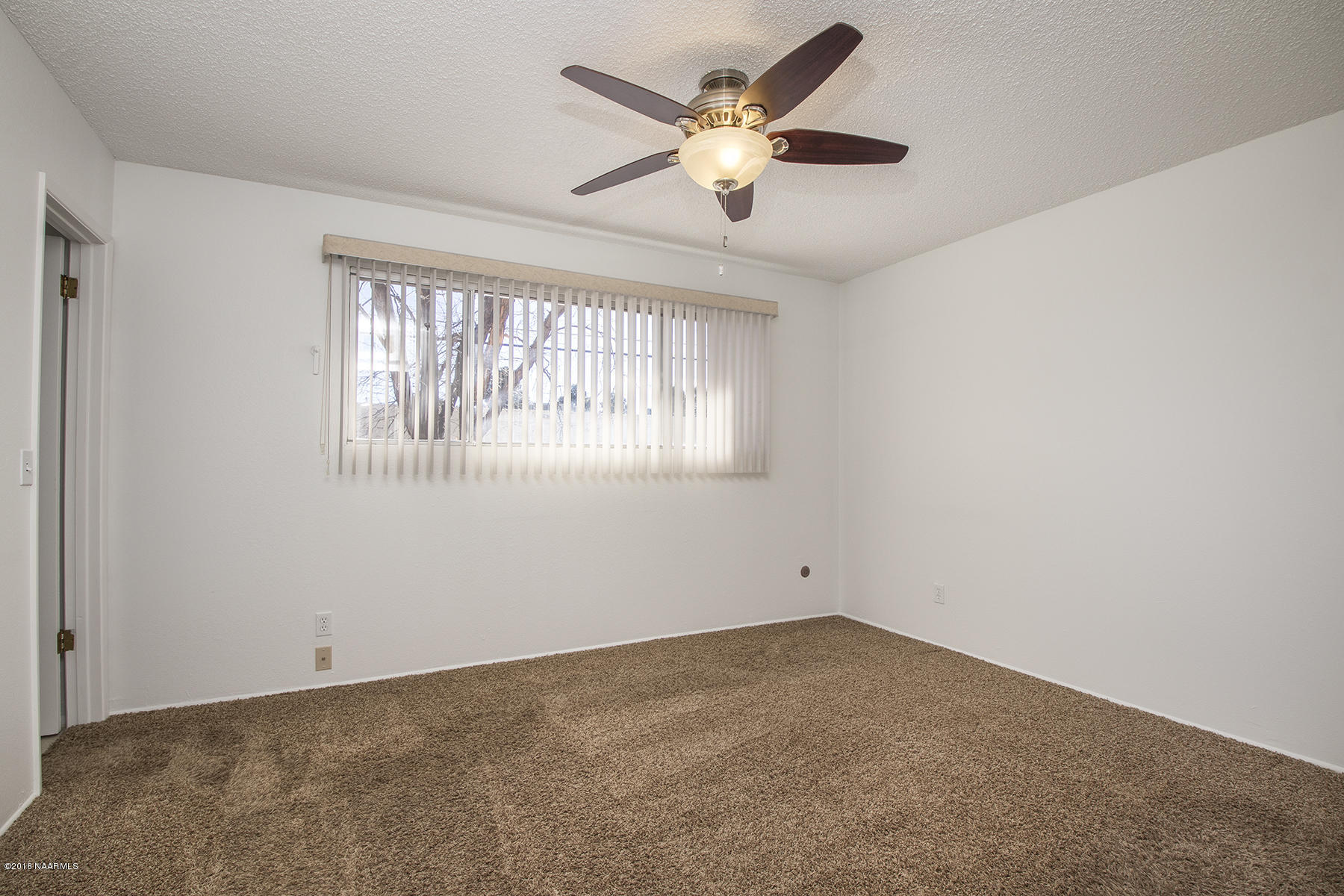 2229 East Lockett Road Flagstaff, AZ 86004 - Photo 8 of 17 12_Master Bedroom1