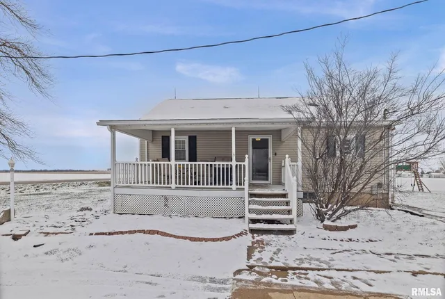 $215,000 | 7302 Hoffman Road, Centralia, IL 62801