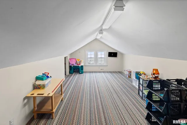 a view of livingroom with furniture and wooden floor