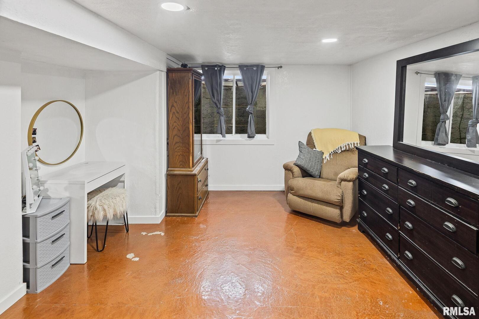 7302 Hoffman Road Centralia, IL 62801 - Photo 32 of 39