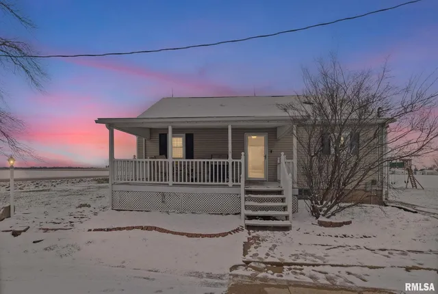 $215,000 | 7302 Hoffman Road, Centralia, IL 62801