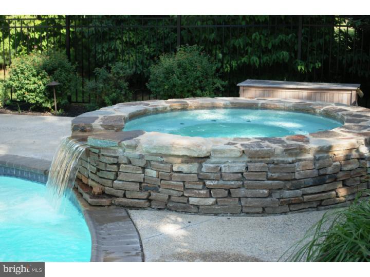 2 Reeves Way Malvern, PA 19355 - Photo 20 of 24 Hot Tub