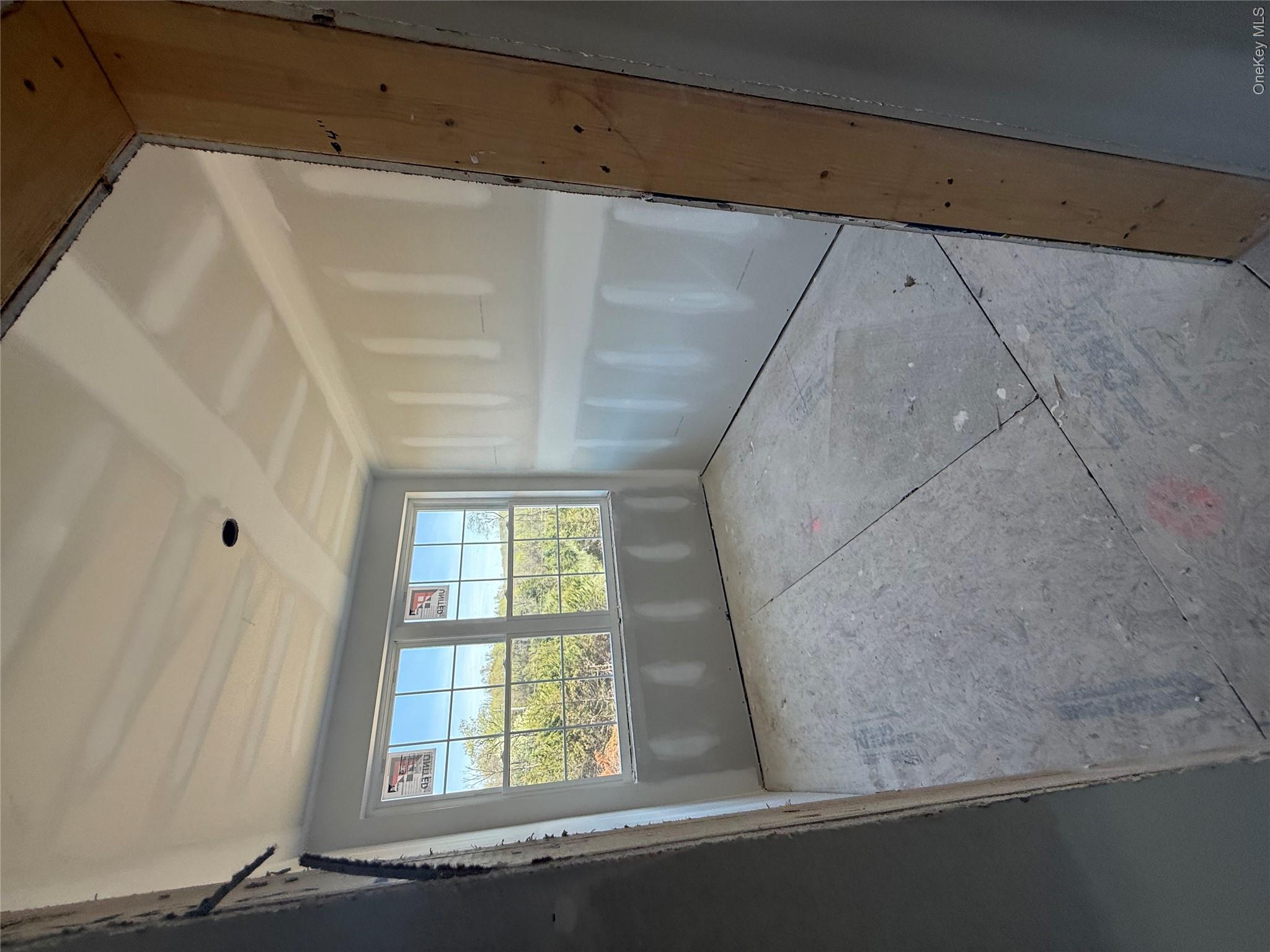 489 Union Corners Road Florida, NY 10921 - Photo 12 of 21 an empty room with windows