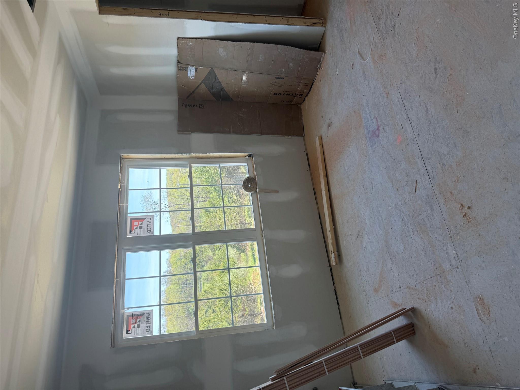 489 Union Corners Road Florida, NY 10921 - Photo 6 of 21 an empty room with windows