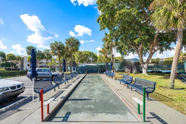 $2,275 | 2420 DC Country Club Boulevard, Unit 205D, Deerfield Beach, FL 33442