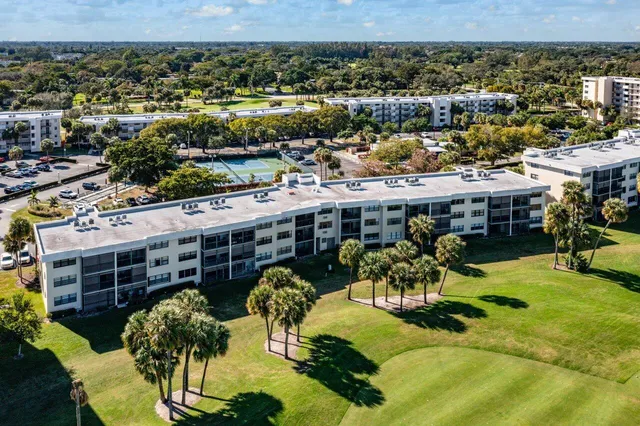 $2,275 | 2420 DC Country Club Boulevard, Unit 205D, Deerfield Beach, FL 33442