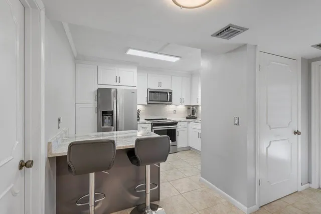 $2,275 | 2420 DC Country Club Boulevard, Unit 205D, Deerfield Beach, FL 33442