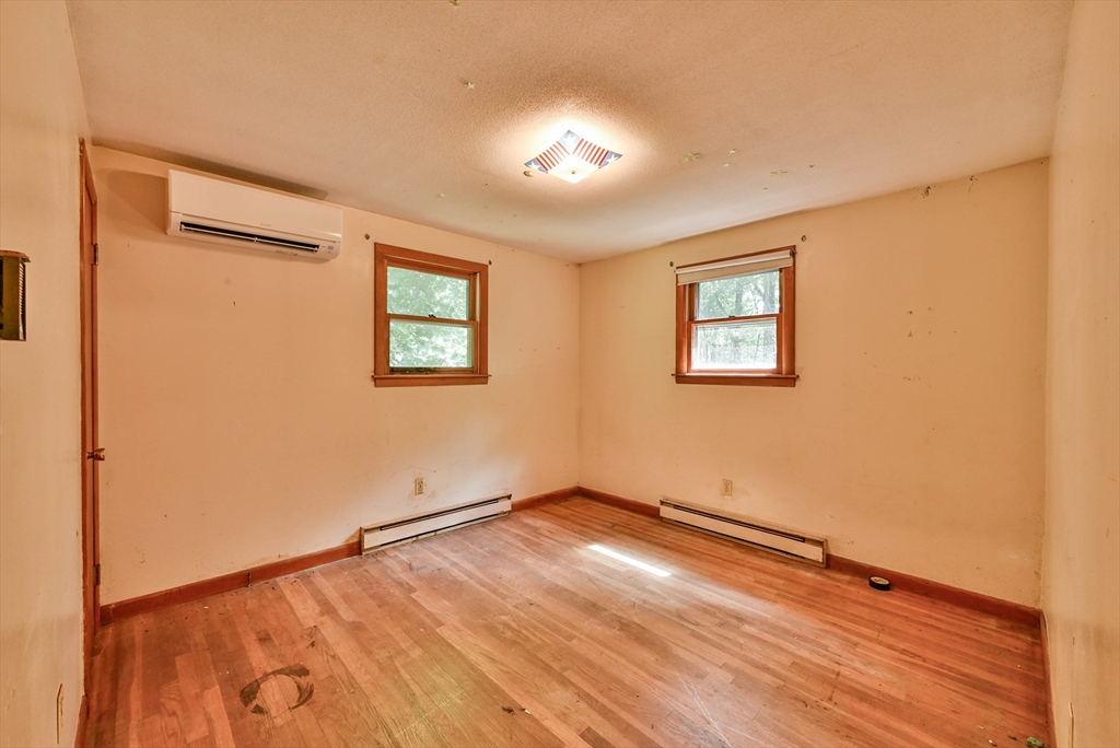 151 Baker Pond Road Dudley, MA 01571 - Photo 22 of 33