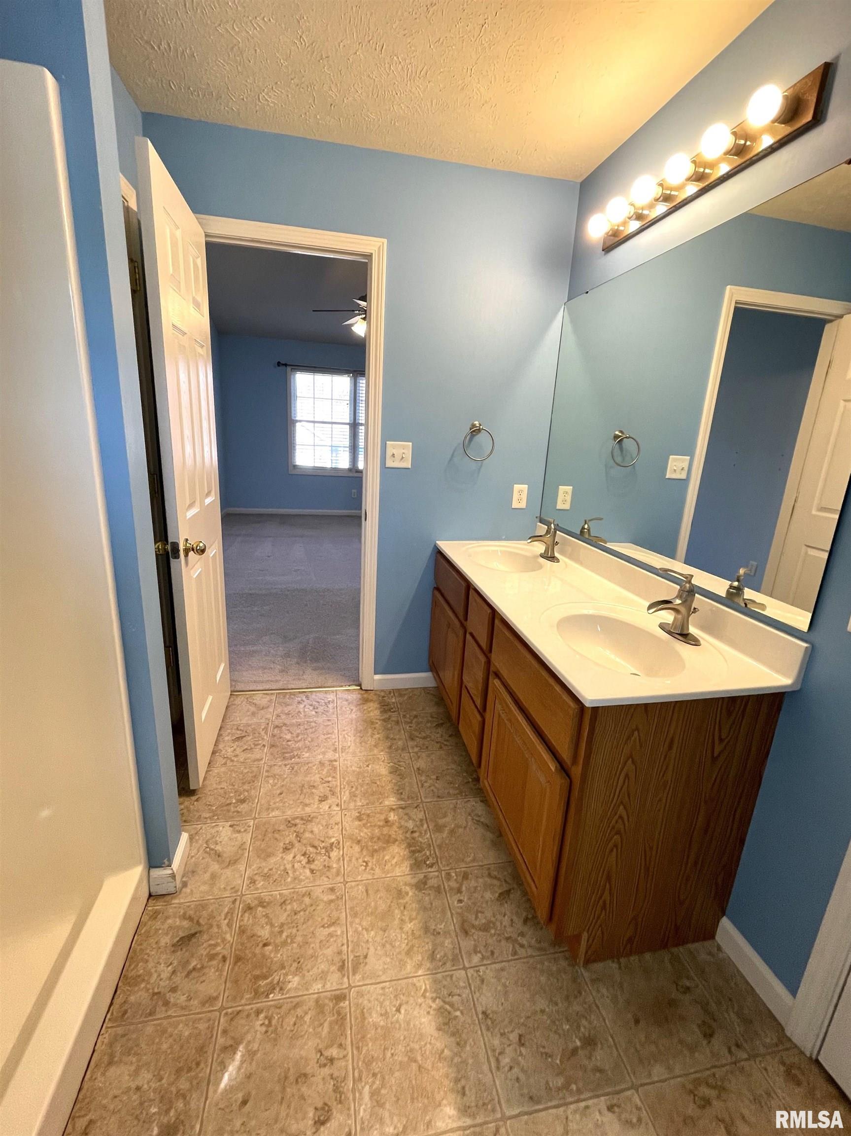 4116 Destiny Drive Springfield, IL 62712 - Photo 22 of 40