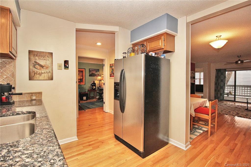 232 Queens Road, Unit 38 Charlotte, NC 28204 - Photo 8 of 14 Gallery Image 8