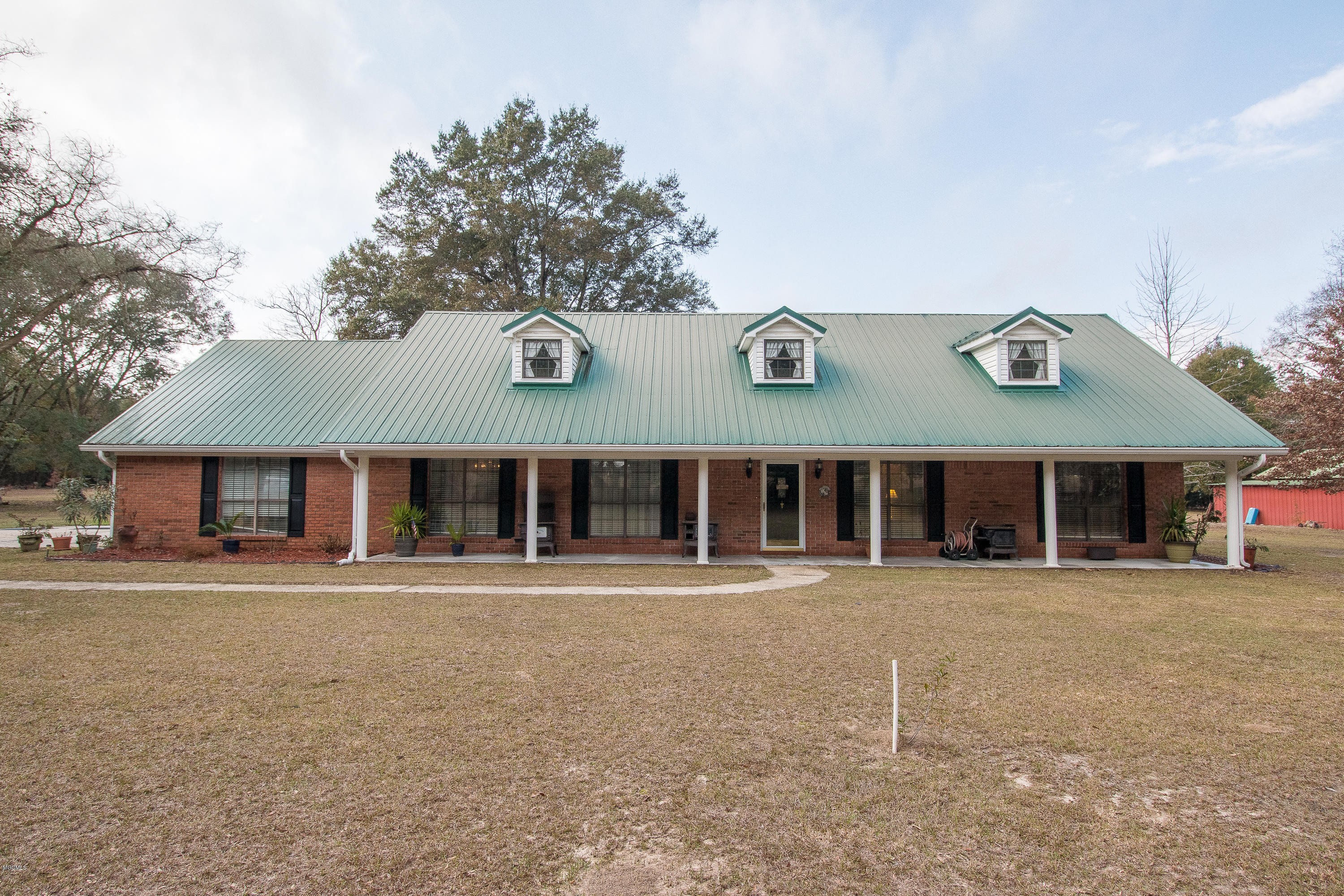 13821 Bunker Hill Road Moss Point, MS 39562 - Photo 1 of 23 Front