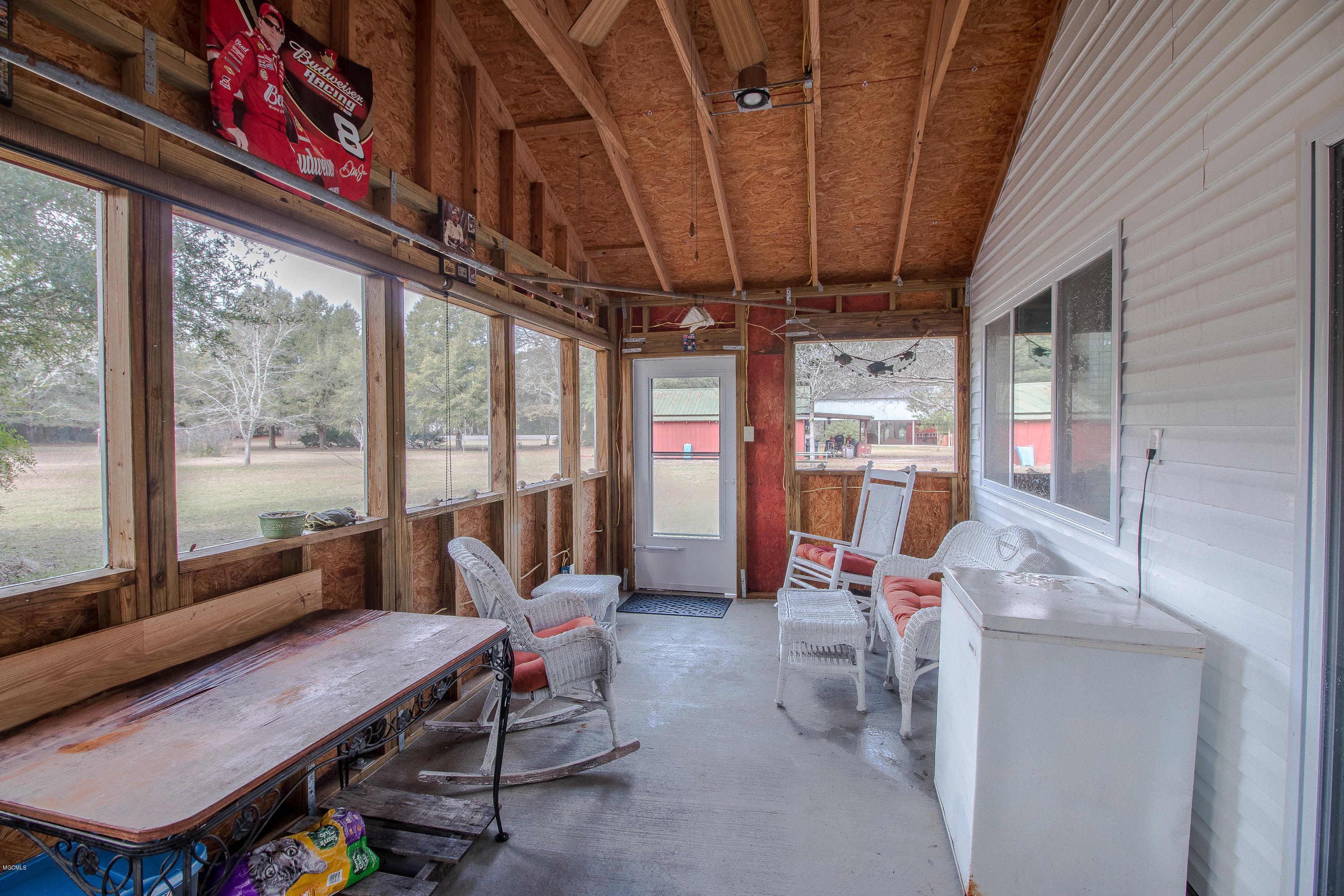 13821 Bunker Hill Road Moss Point, MS 39562 - Photo 18 of 23 Screened Porch