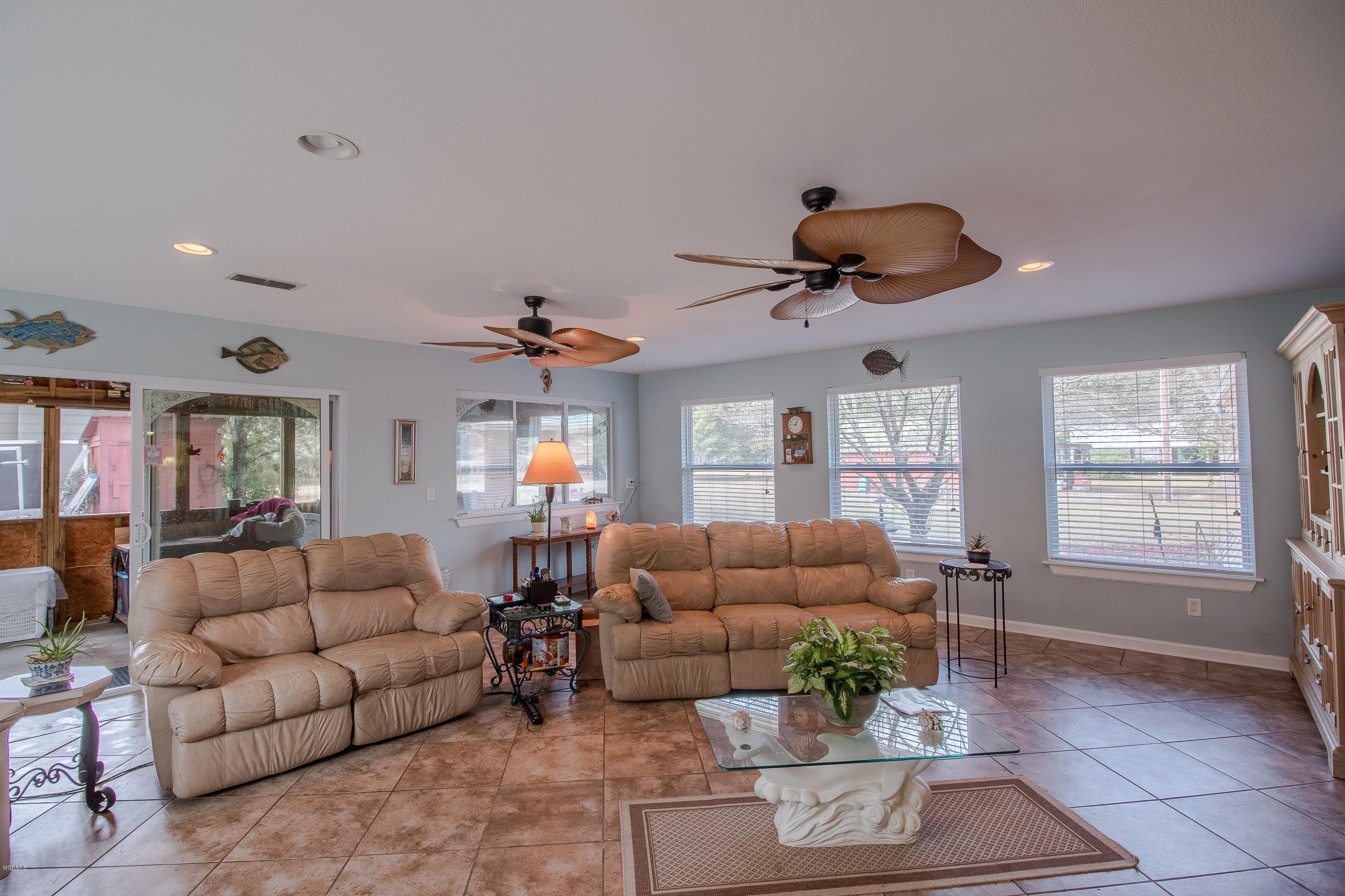 13821 Bunker Hill Road Moss Point, MS 39562 - Photo 4 of 23 Florida Room