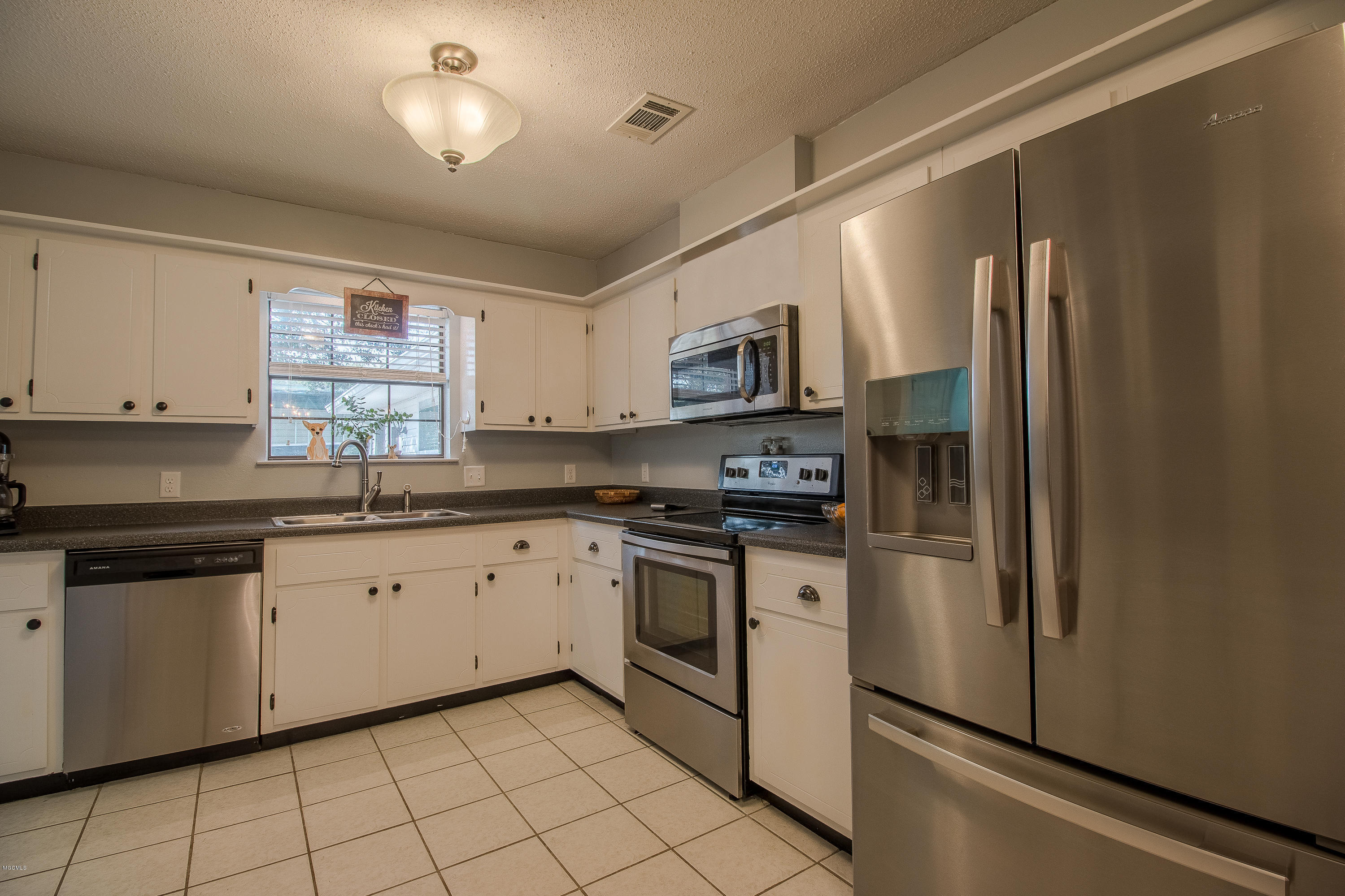 13821 Bunker Hill Road Moss Point, MS 39562 - Photo 6 of 23 BRAND NEW STAINLESS STEEL APPLIANCES