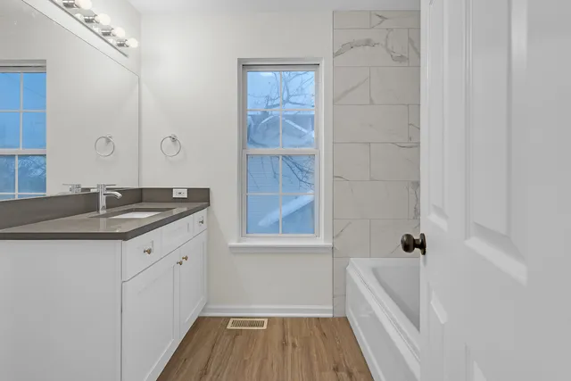 $425,000 | 3248 Hampshire Lane, Waukegan, IL 60083