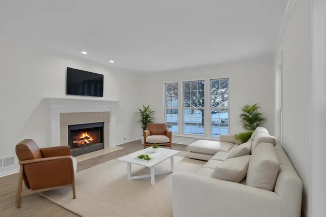 $425,000 | 3248 Hampshire Lane, Waukegan, IL 60083