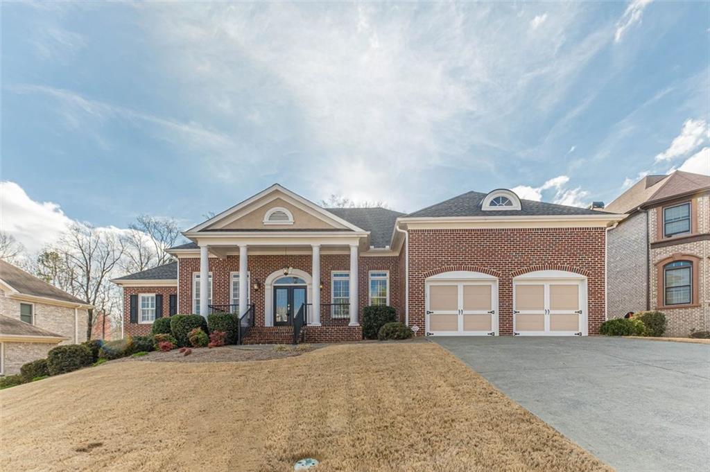 2705 Ivy Brook Ln Northeast  