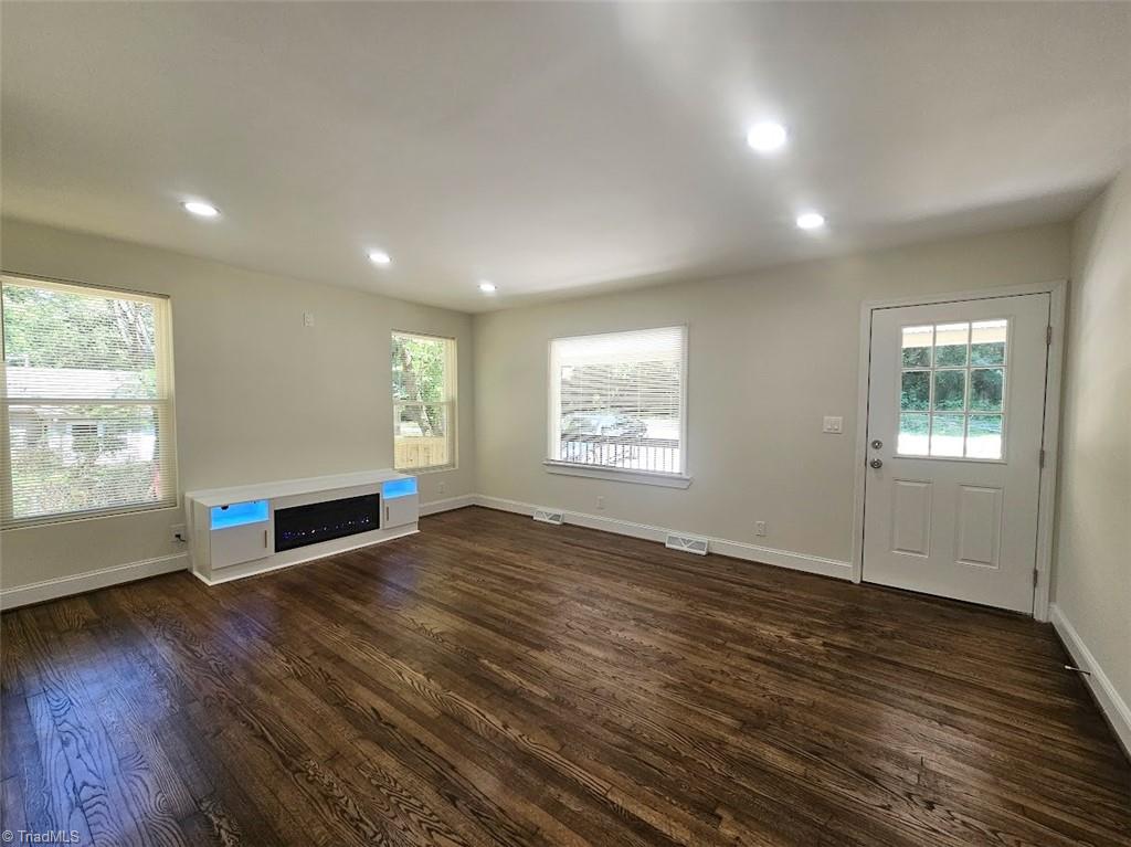 1915 Blain Street High Point, NC 27262 - Photo 9 of 24 Living room