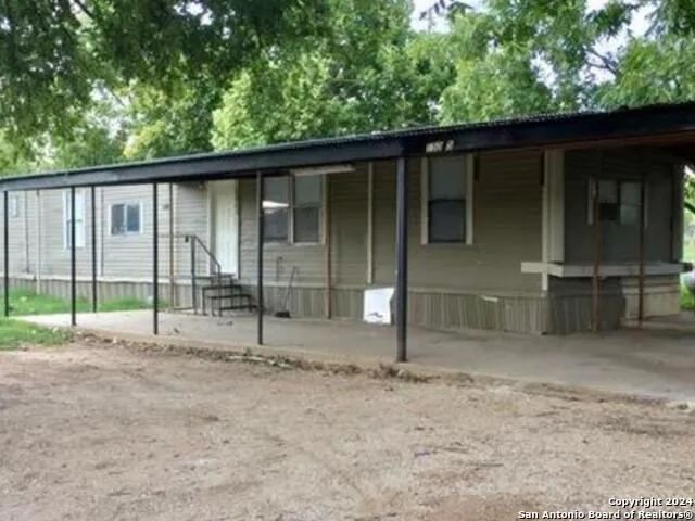 $1,100 | 15065 Old Frio City Road, Unit 1, Lytle, TX 78052