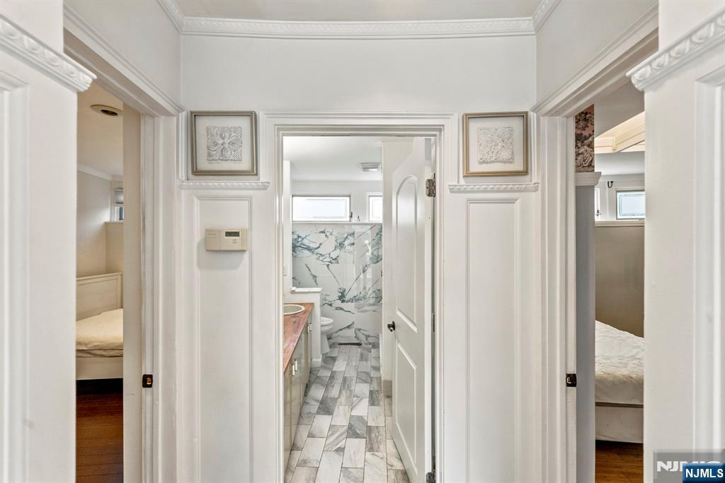 387 Spring Valley Road Paramus, NJ 07652 - Photo 33 of 50 Gallery Image 33