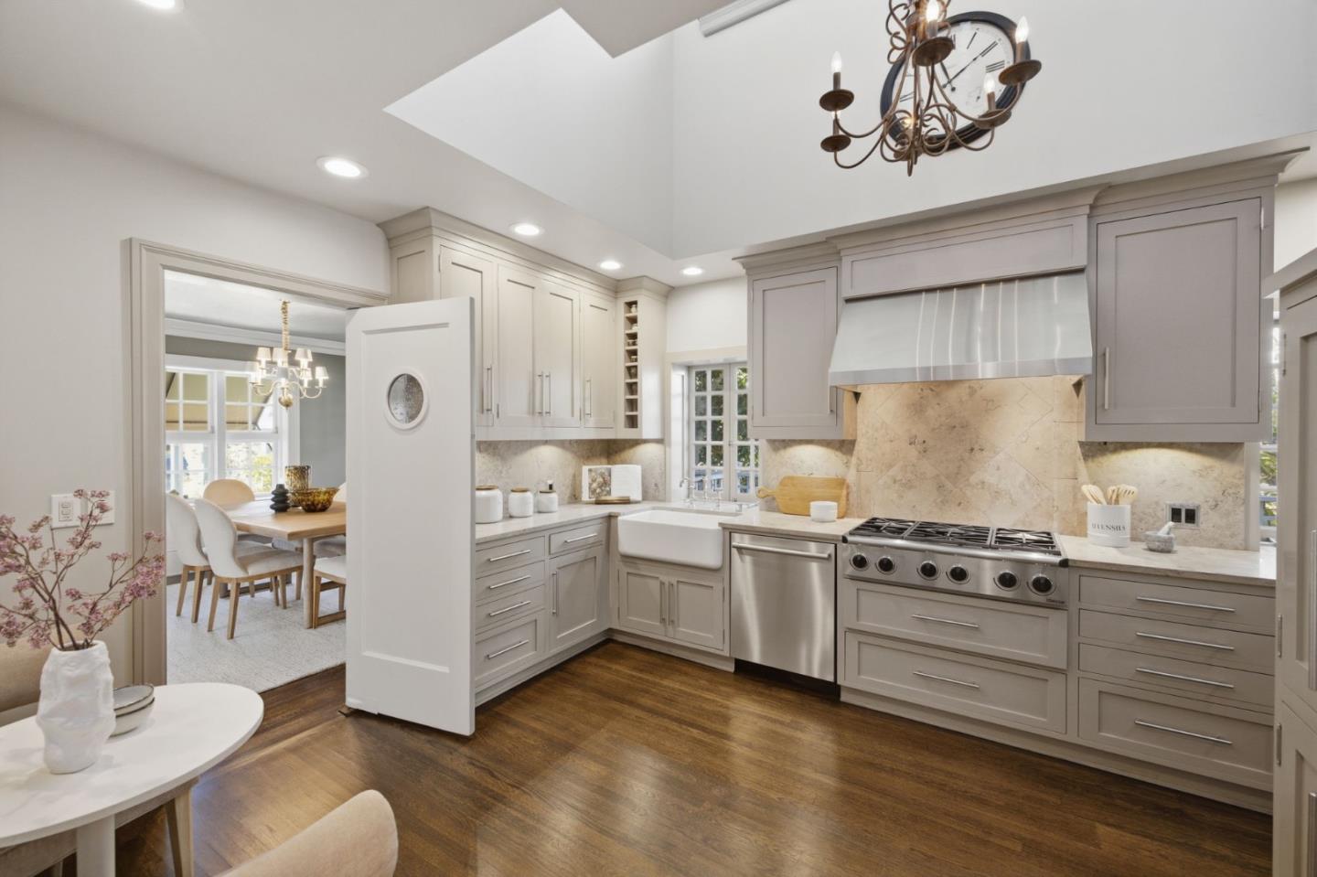 760 Edgewood Road San Mateo, CA 94402 - Photo 22 of 76 Gallery Image 22