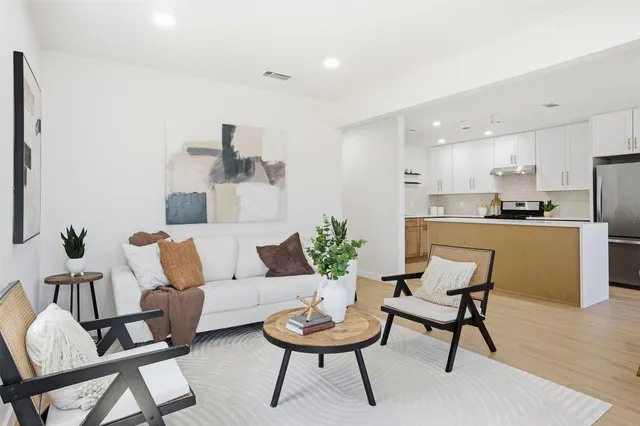 $3,500 | 5601 Samuel Huston Avenue, Austin, TX 78721