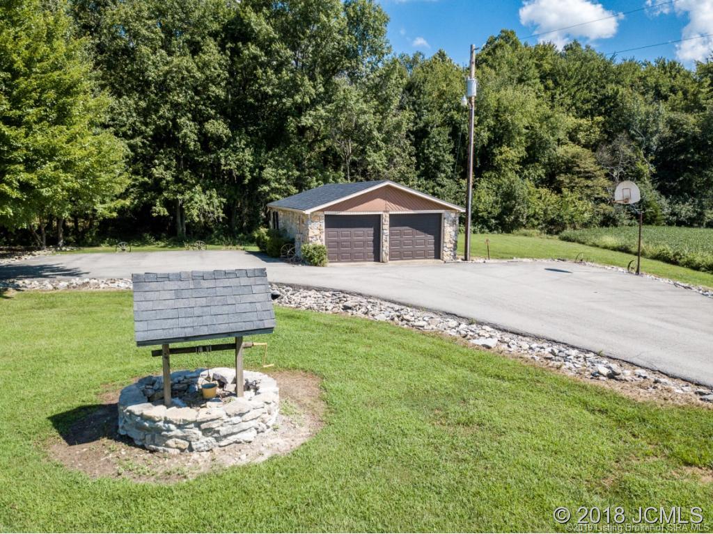 9352 North Jake Gayle Road Commiskey, IN 47227 - Photo 11 of 27