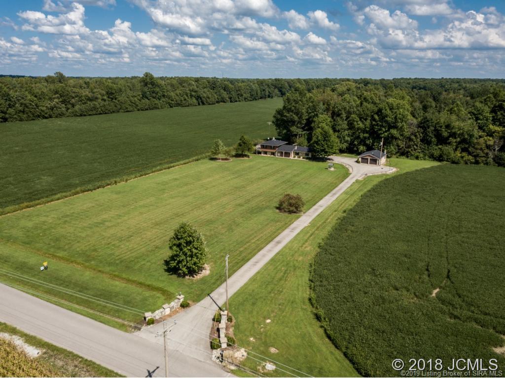 9352 North Jake Gayle Road Commiskey, IN 47227 - Photo 2 of 27