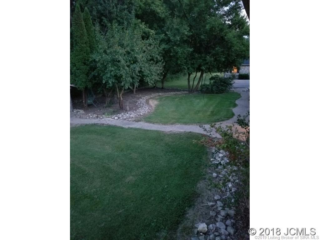 9352 North Jake Gayle Road Commiskey, IN 47227 - Photo 10 of 27