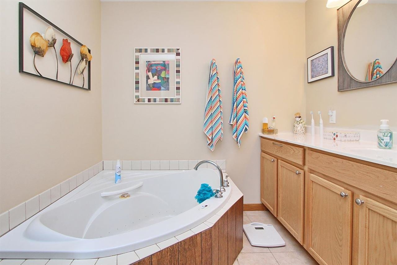 3114 116 Circle Drive Riverside, IA 52327 - Photo 20 of 50 Gallery Image 20